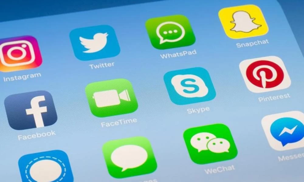 Ρωσία: Πρόστιμα σε Twitter, Facebook και WhatsApp - Δείτε γιατί